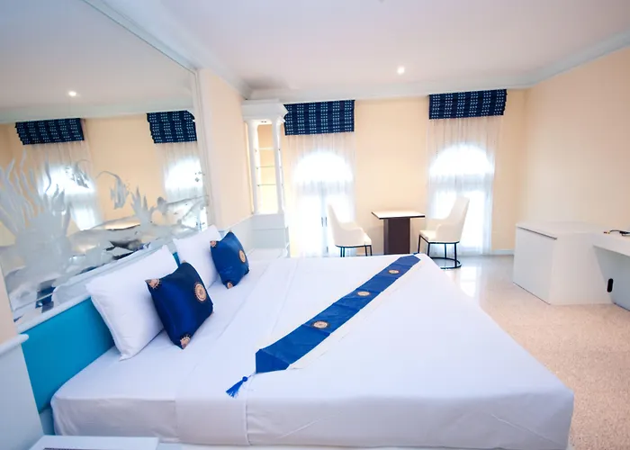 Siam Paradise Entertainment Complex Hotel Bangkok