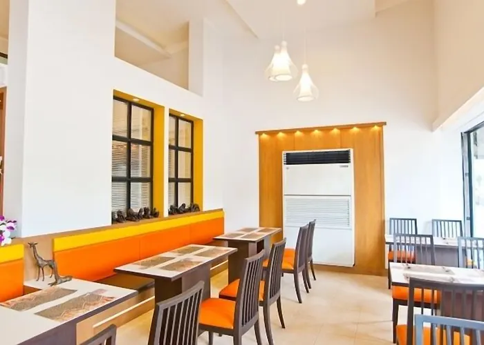 Siam Paradise Entertainment Complex Hotel